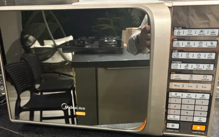 Micro-ondas Grill Midea 30 LTS