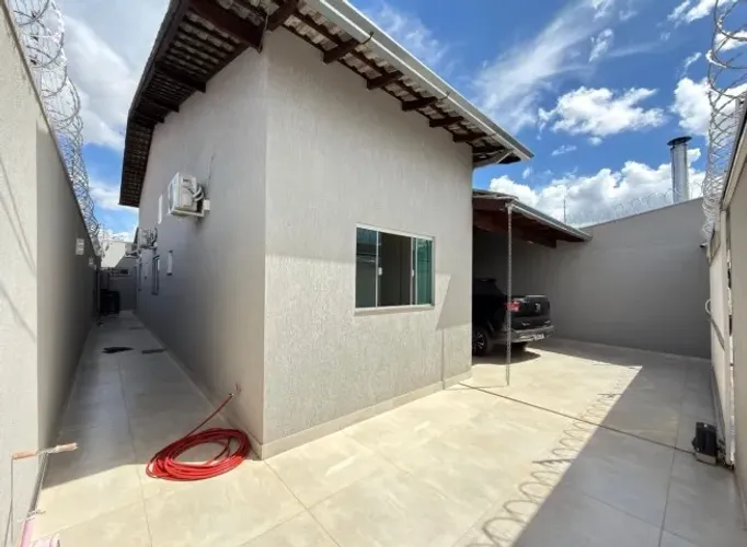 NEÓPOLIS | CASA PLANEJADA C/ ESPAÇO GOURMET - ACEITA FINANCIAMENTO!