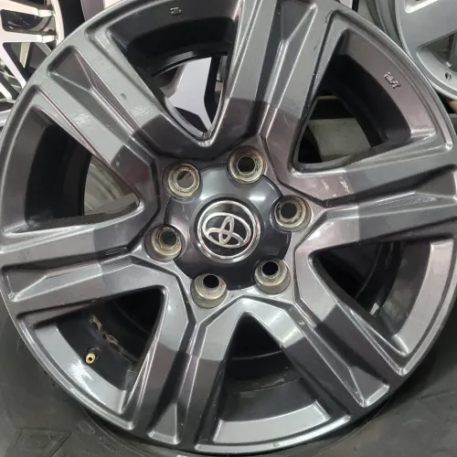 Rodas da Toyota Hilux Aro 17