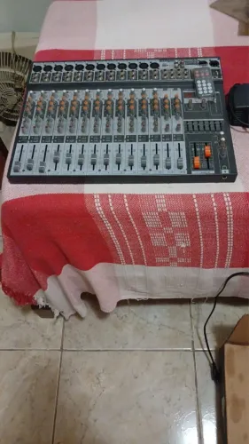 Mesa de som soundcraft sx 16 canais