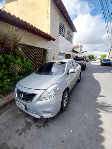 Nissan Versa SL 1.6 16V Flex Fuel 4P Mec. 2013