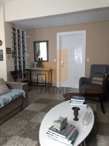 Apartamento com 3 Dormitórios em Santa Cecilia