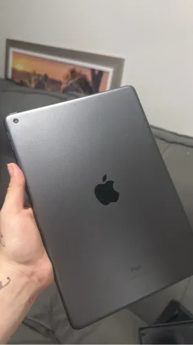 IPAD 10