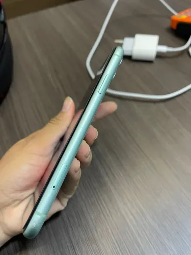 iPhone 11 verde 