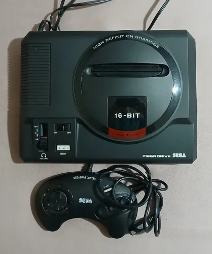 VIDEO GAME MEGA DRIVE TEC TOY COM 22 JOGOS NA MEMÓRIA E 1 CARTUCHO SUPER MONACO GP