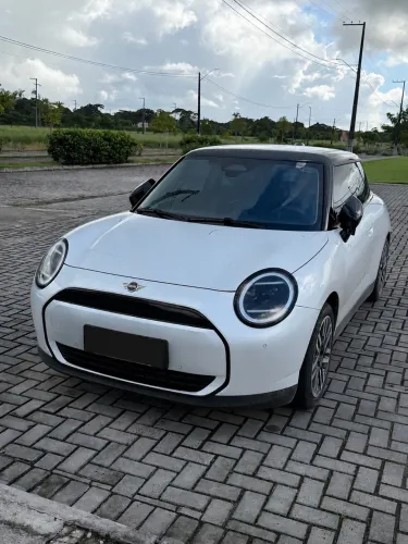 Mini Cooper E 3P (elétrico) 2024