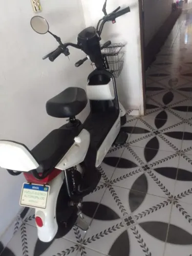 Moto elétrica 