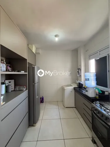 Aluga-se Excelente Apartamento 2/4 Semi Mobiliado Próximo da Palmas Brasil