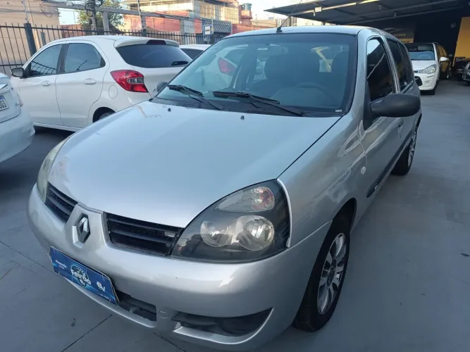 Renault Clio Hi-flex 1.0 16V 5P 2011