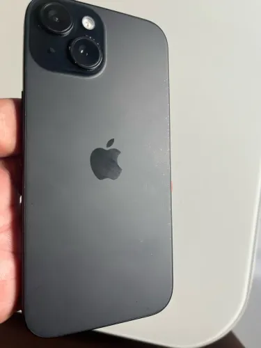 iPhone 15 256 bateria 87