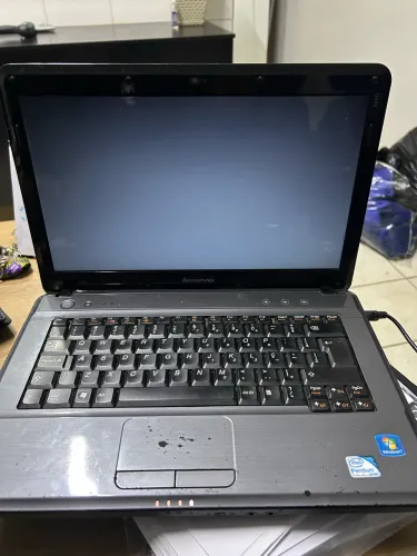 Notebook Lenovo funcionando
