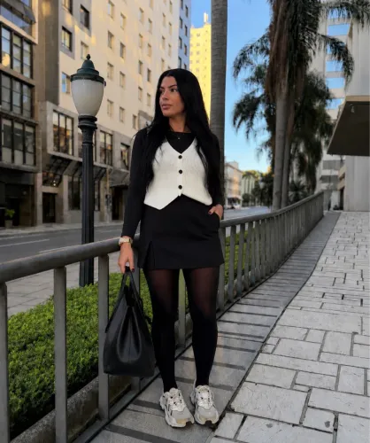 Colete Feminino de Tricô com Botões