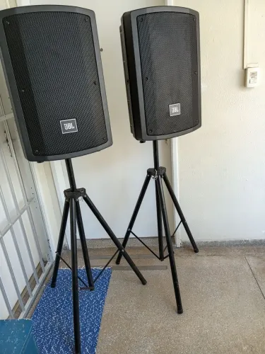 Par de caixas JBL JS-12BT