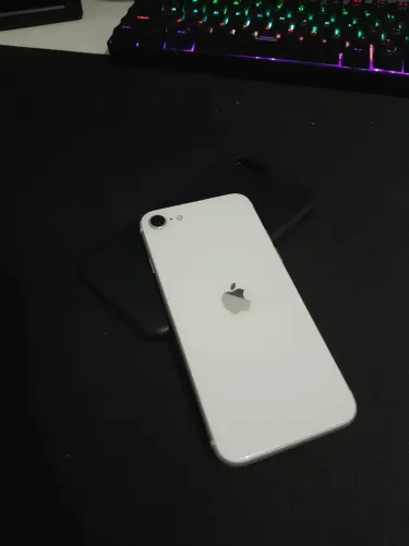 IPHONE SE2 ACEITO TROCAS