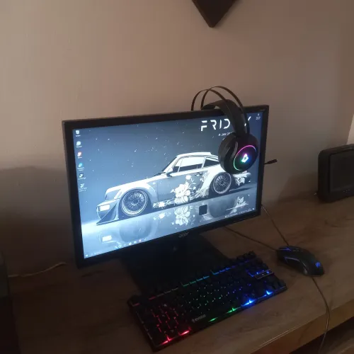 PC gamer ótima configuração.