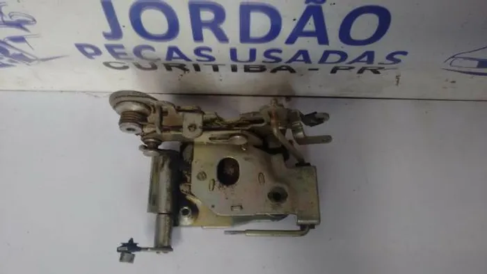 Fechadura GM Monza esquerdo, bicudo, 1992.