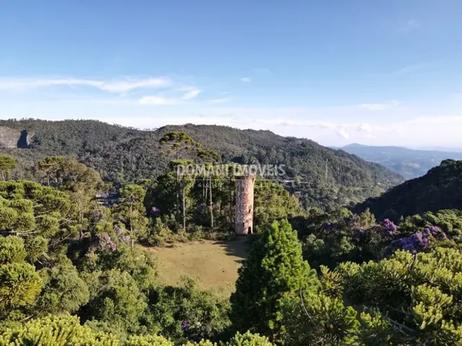 Ampla Área de Terreno à Venda na Região do Toriba - Campos do Jordão/SP