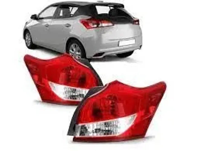 lanterna traseira yaris 18/24 hatch c/led e borda fume