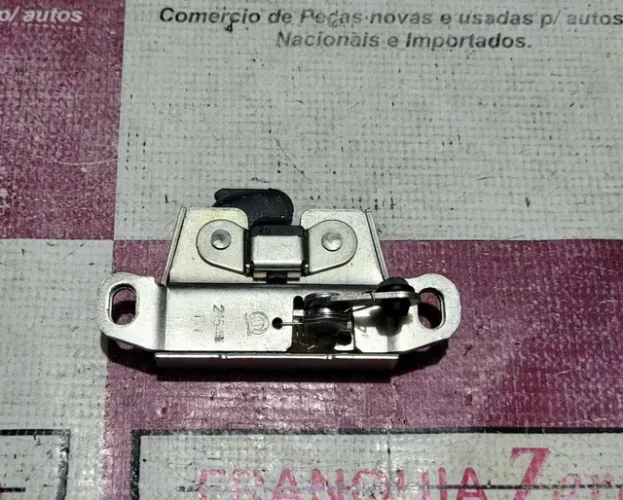 Fechadura mala Strada 2004/ Original ( Temos os dois lados) R$140,00 cada.