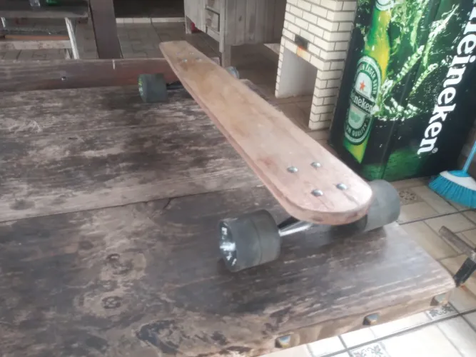 Skate Longboard em Madeira
