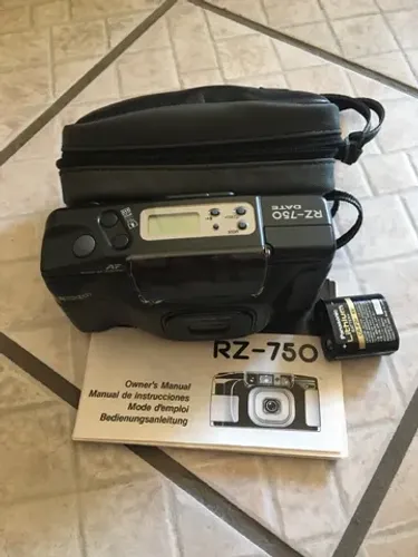 Máquina fotográfica RICOH