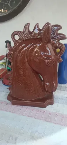 Cabeça de cavalo de porcelana antiga