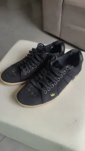 Osklen riva preto lona