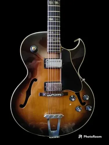 Guitarra semi acústica Gibson ES-175D Cutaway Archtop Electric Sunburst, ano 1970