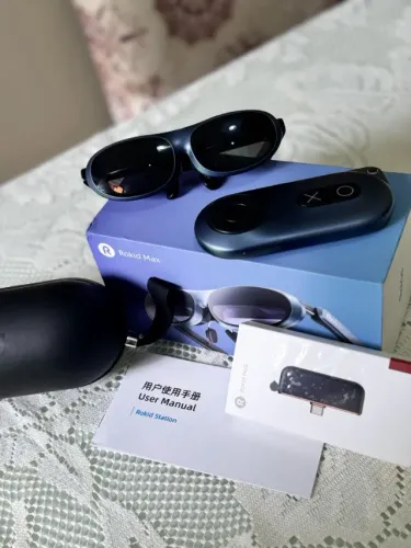 Óculos de Realidade Aumentada Rokid Max + Rokid Station + Rokid Hub