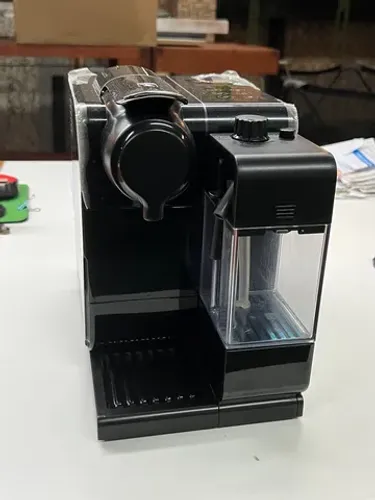 Cafeteira Nespresso Lattissima Touch 110v