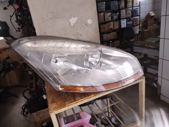 Farol Direito Citroen C4 Gran Picasso