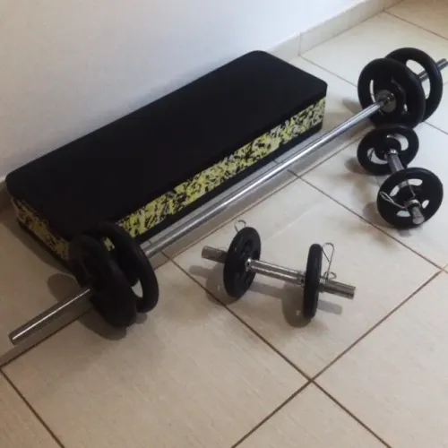 Equipamentos para Musculação - anilhas e barras