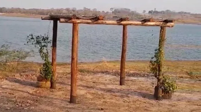 VENDO CHACARA MANSO REGIÃO ÁGUA FRIA