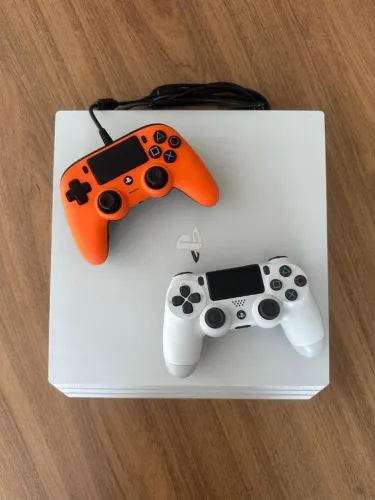 Playstation 4 Pro Branco 1TB 4K