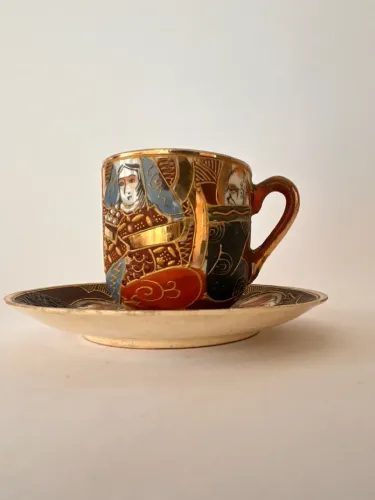 Xícara Japonesa Antiga com Pires - Pintada à Mão - Estilo Satsuma Moriage