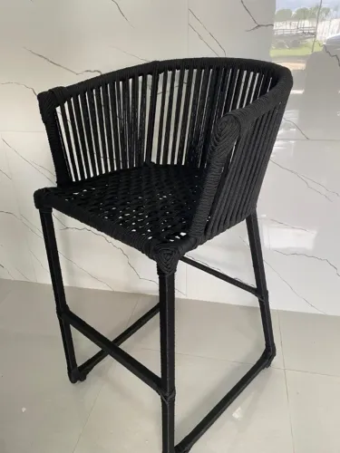 Banqueta quadrada em cordão Náutico. Oferta imperdível!