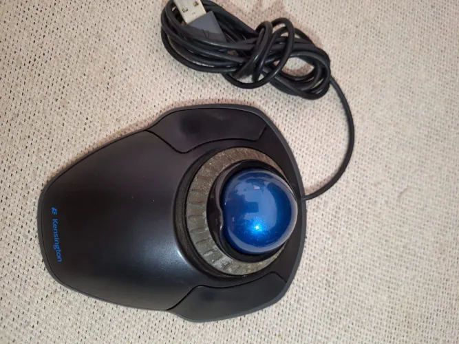 Kensington Mouse Orbit - Mouse Trackball ergonômico com fio USB