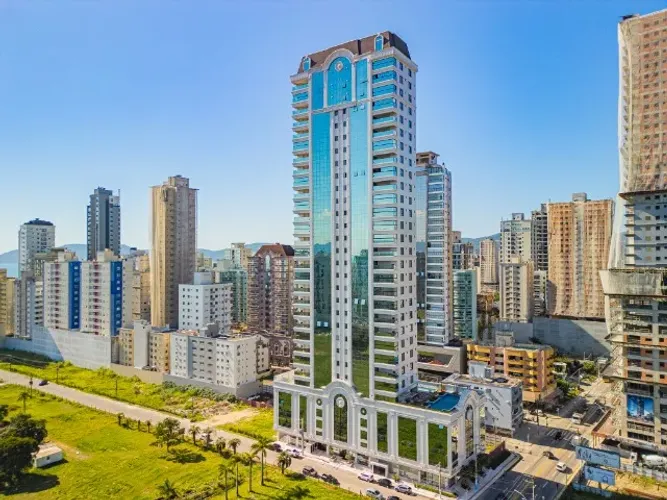 Imperdivel! Alto Padrão 183m² 4Suítes 3Gar Área de Lazer Espetacular