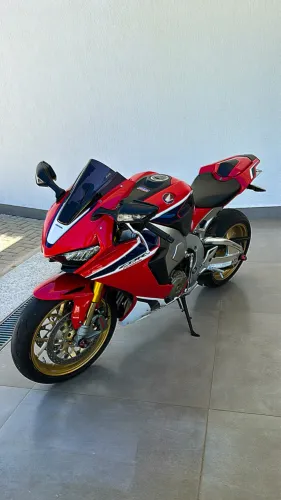 Cbr fireblade 1000 sp 