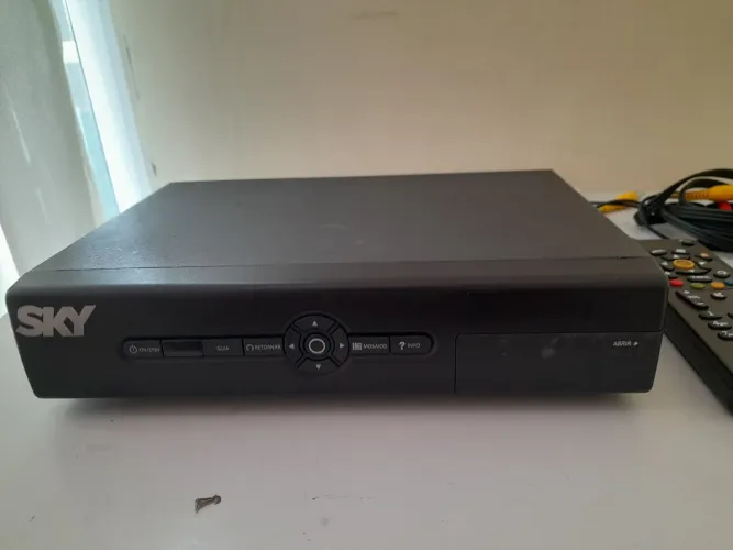 Receptor Sky RCA