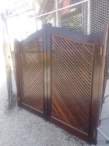 Porta Bang Bang de Madeira Maciça 