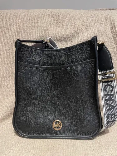 Bolsa Michael Kors Transversal Luisa Grande De Couro Preta