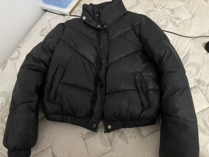Jaqueta Puffer Preta (valor reduzido)