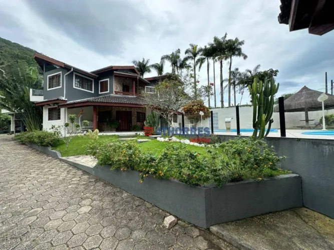 Casa com 5 dormitórios à venda, 3500 m² por R$ 5.900.000,00 - Praia da Tabatinga - Ubatuba