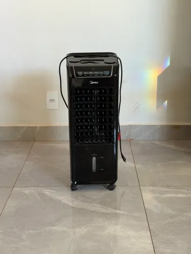 CLIMATIZADOR DE AR PORTÁTIL MIDEA