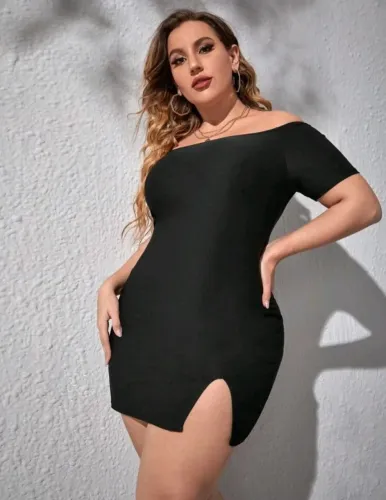 Vestido Preto Curto com fenda, noite