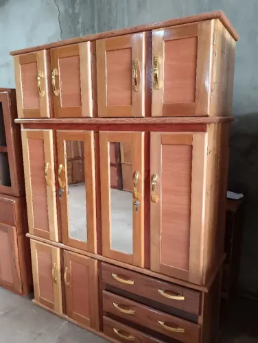 Guarda roupa de casal 4 portas novo.