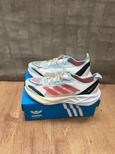 Tênis Adidas adizero Boston 11