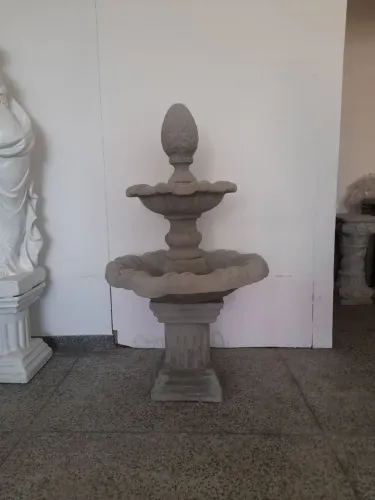 Fonte pinha média para decoração de jardim