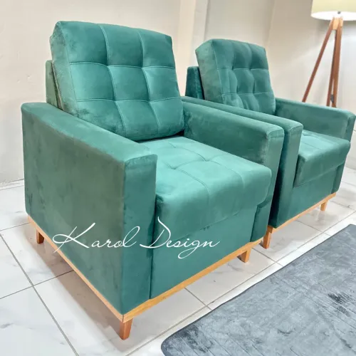 Poltronas Elegantes em Veludo Verde - Conforto e Estilo